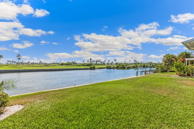 Building Photo - 1600 Treasure Ln