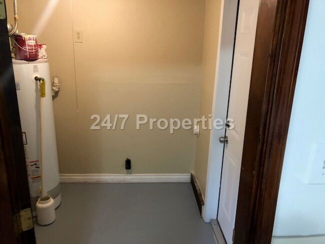Building Photo - 2024-304MF