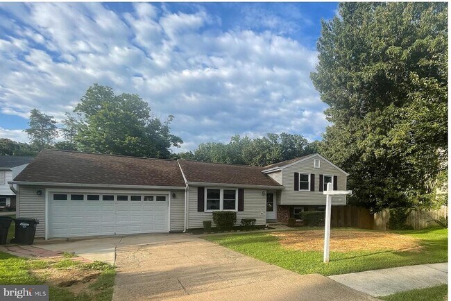 Building Photo - 5056 Kenerson Dr