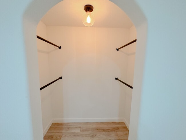 Floorplan - 4251 Duquesne Ave