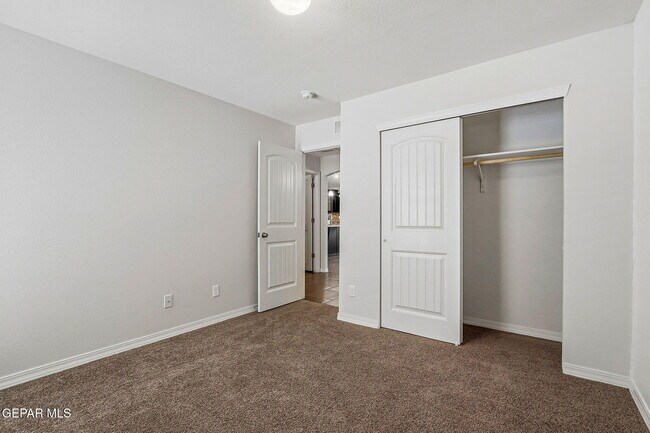 Building Photo - 11381 Bullseye St