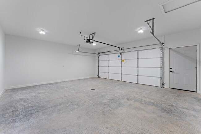 Building Photo - 400 Sherman