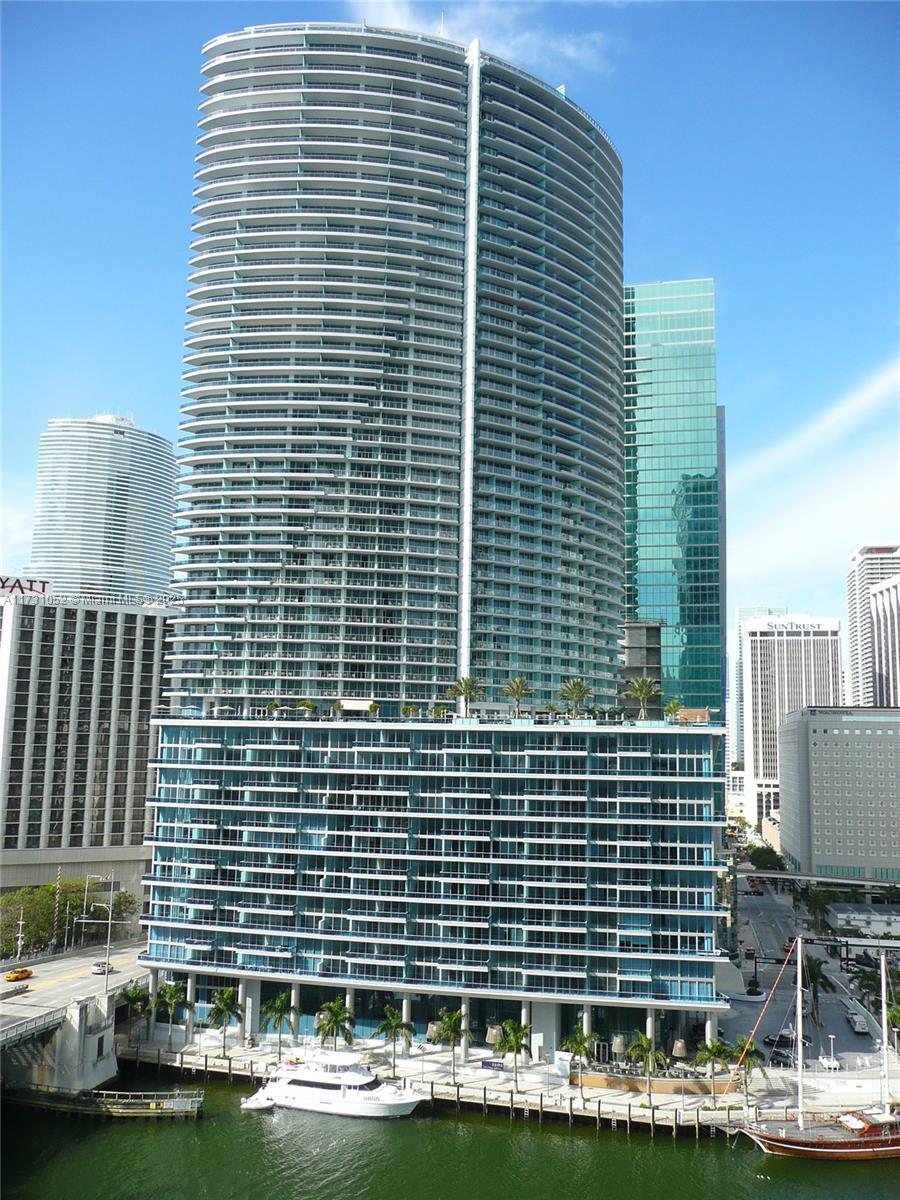 Building Photo - 200 Biscayne Boulevard Way