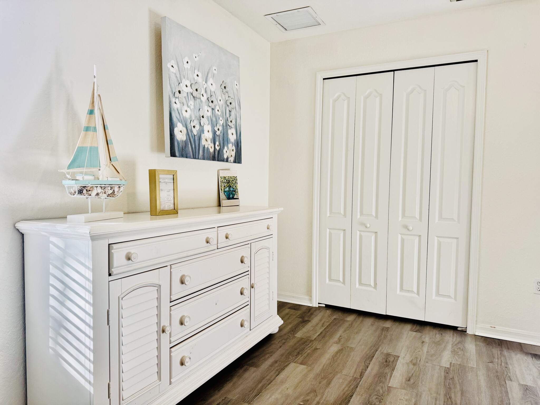 Building Photo - 18561 Olive Rd