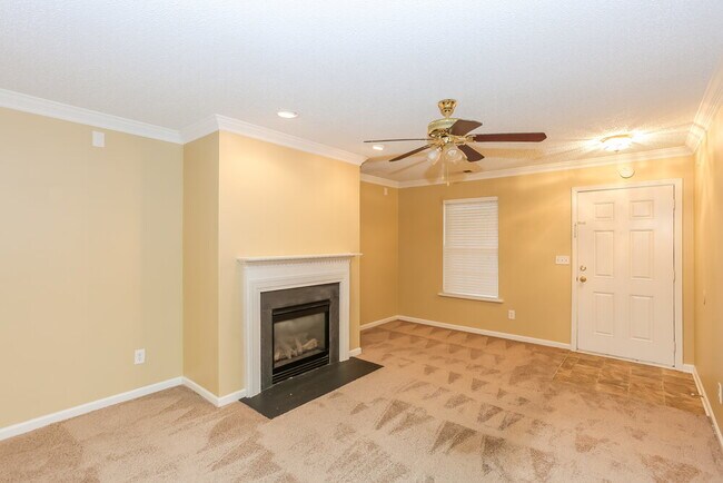 Building Photo - 5880 Mahogany Pl SW