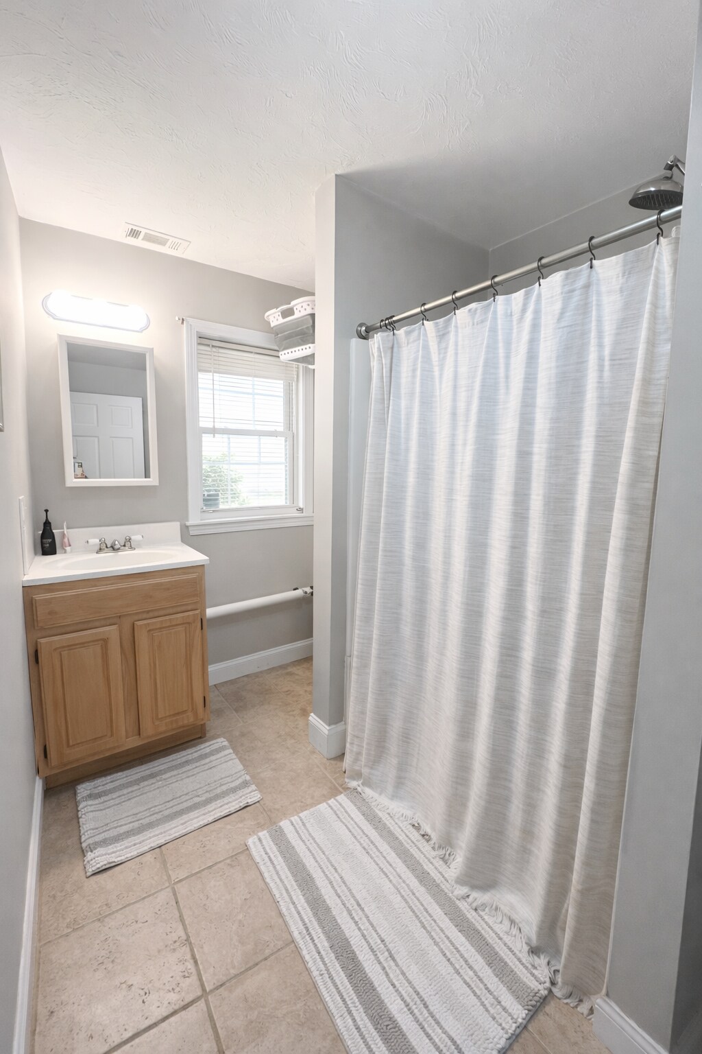 Building Photo - 158 I St