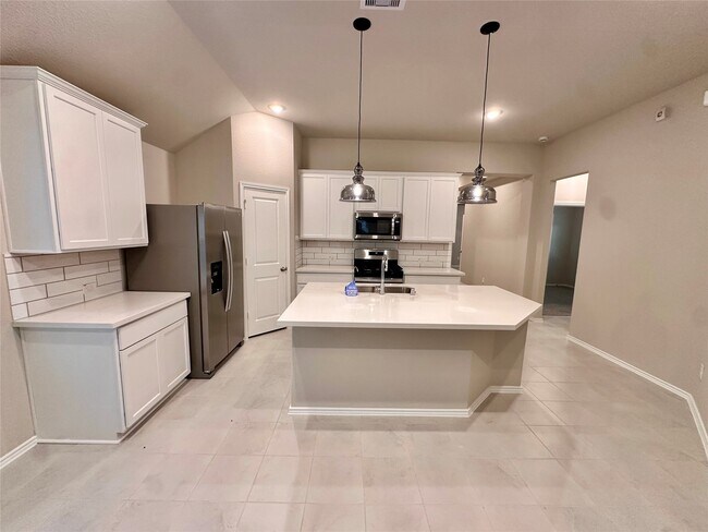 Building Photo - 20834 Wilde Redbud Trl