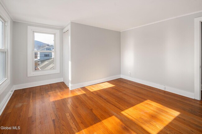 Building Photo - 232 Main St