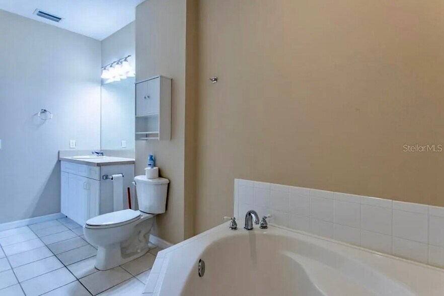 Master bath - 5313 Terraza Ct