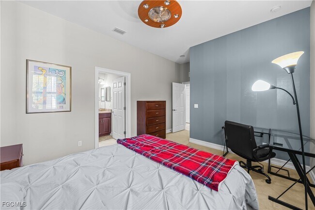 Building Photo - 8250 Sumner Ave