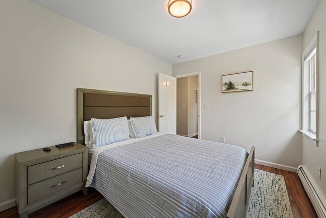 Building Photo - 1439 NY-9P