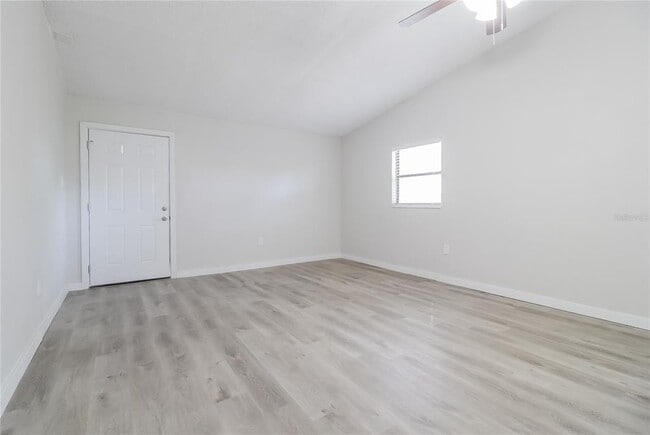 Building Photo - 1310 Cypress Ave