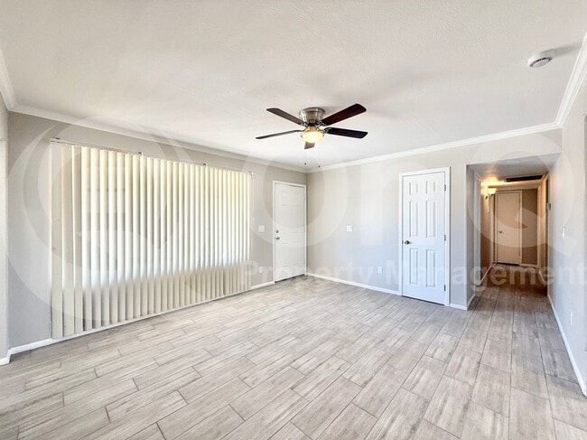 Building Photo - 6402 S 42nd St