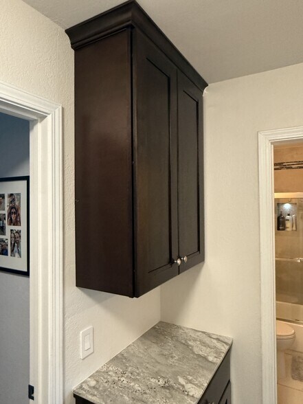 Building Photo - 4130 Porte de Palmas