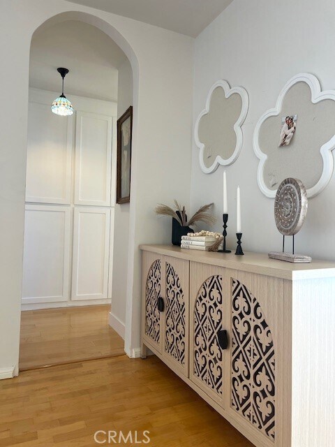 Building Photo - 6526 Ocean Crest Dr