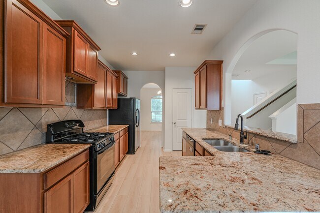 Building Photo - 25507 Marmite Dr