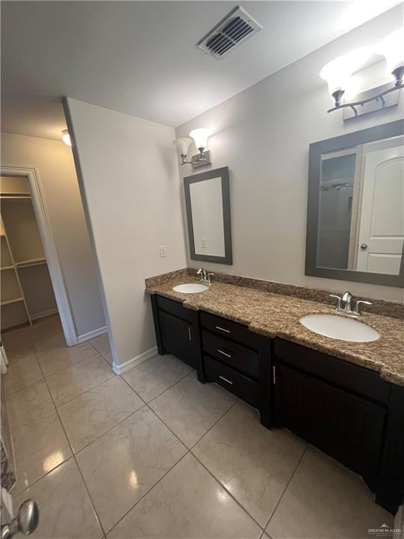 Building Photo - 3012 La Puerta Ave