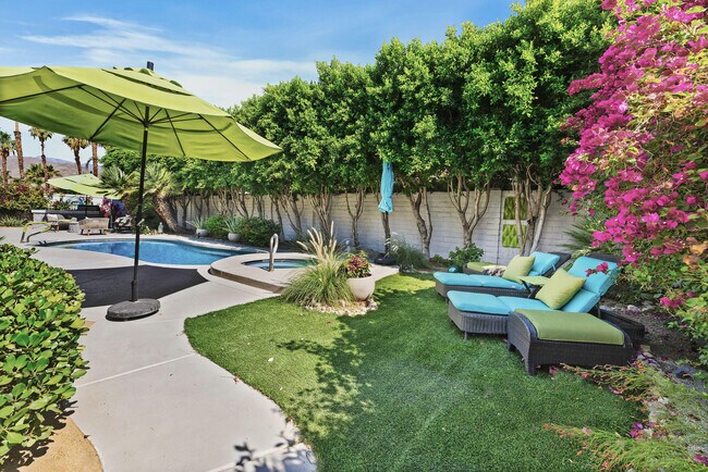 Building Photo - 4 Mesquite Ridge Ln