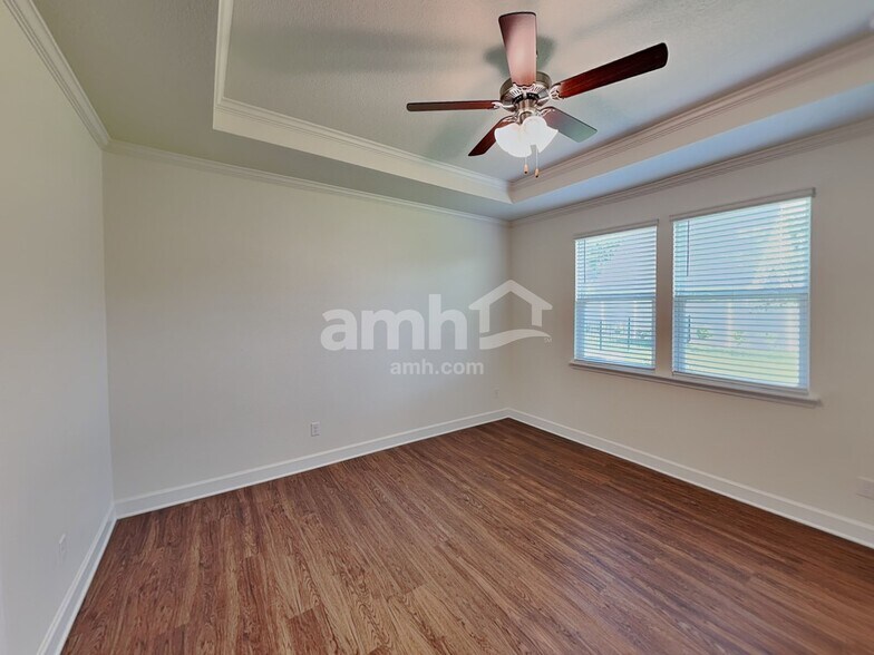 Building Photo - 158 Opal Way