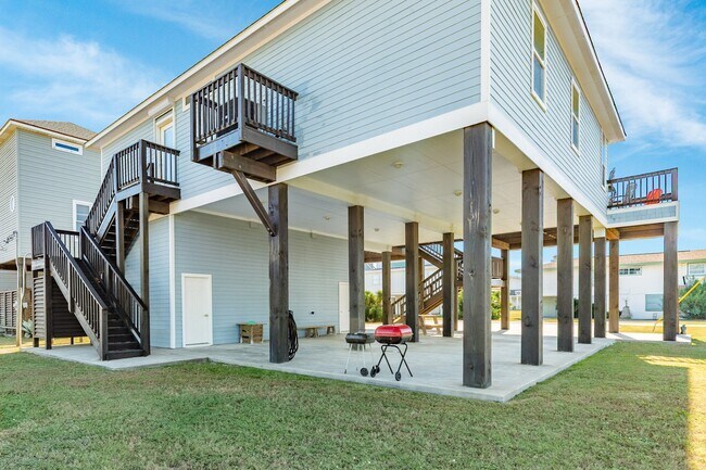 Building Photo - 12940 John Reynolds Rd