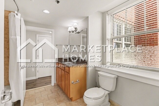 Building Photo - 525 W Lafayette Blvd