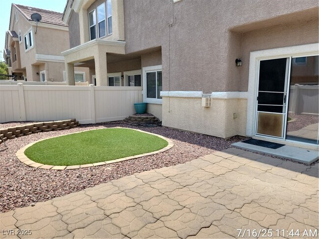Building Photo - 1152 Harts Bluff Pl