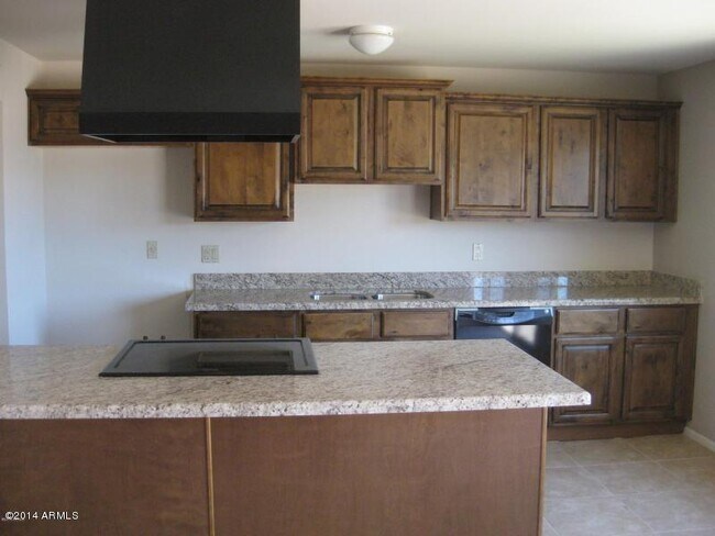 Building Photo - 3329 E Gelding Dr