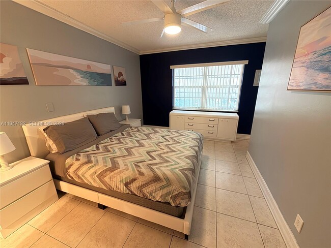 Building Photo - 1520 McKinley St