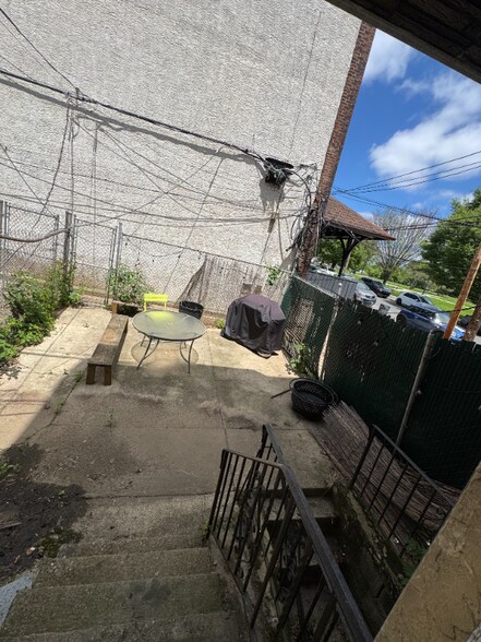 Building Photo - 3203 Powelton Ave