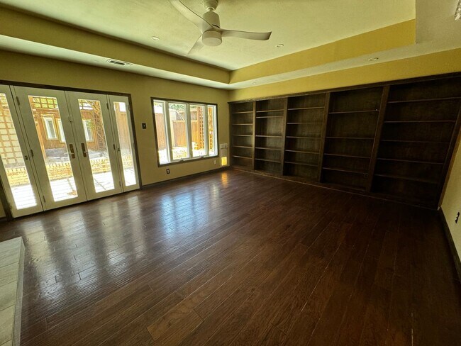 Building Photo - Country Place Estates Town Home