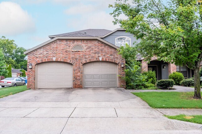 Building Photo - 3 bed, 2 bath Condo - MOVE IN SPECIAL!!!!