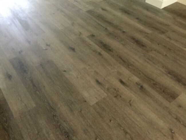 Building Photo - 10924 124th Ave N