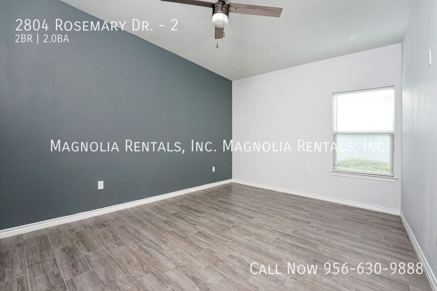 Building Photo - 2804 Rosemary Dr