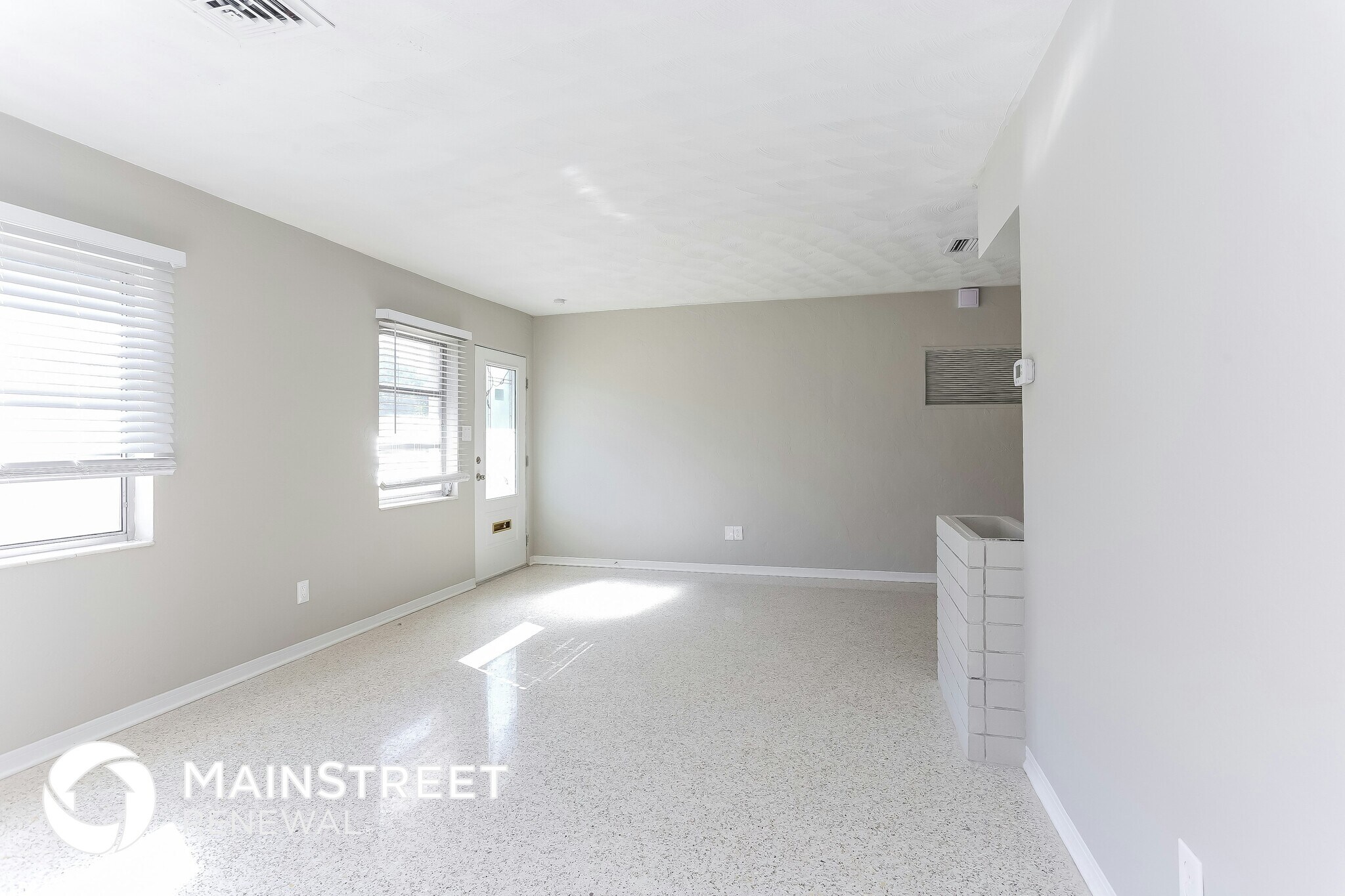 Building Photo - 7941 23rd Ave N