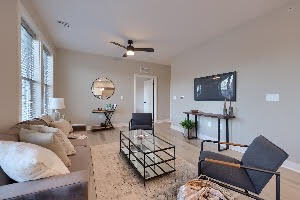 Building Photo - Stadium District Suites