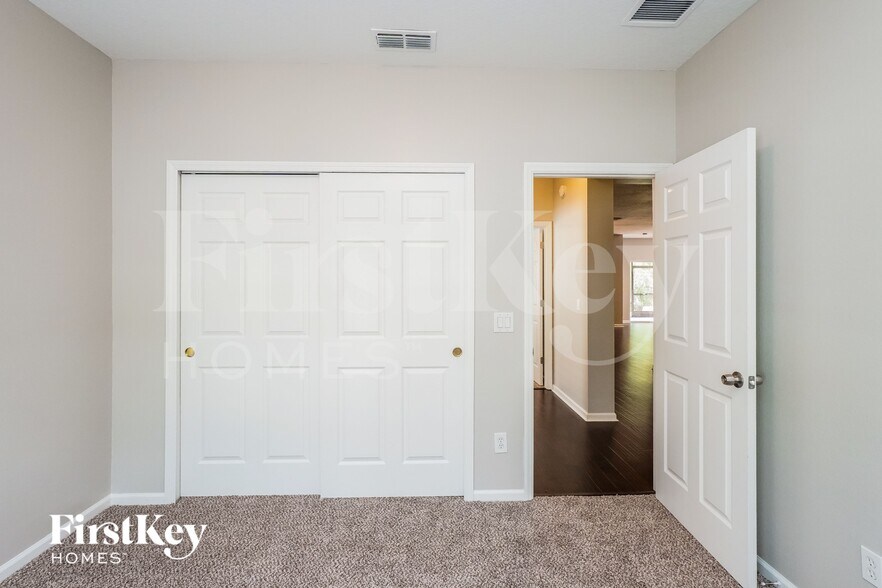 Building Photo - 2061 Marsh Hawk Dr