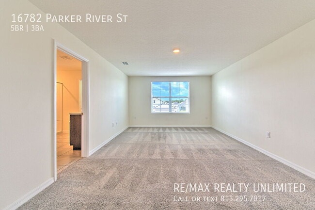 Building Photo - 16782 Parker River St