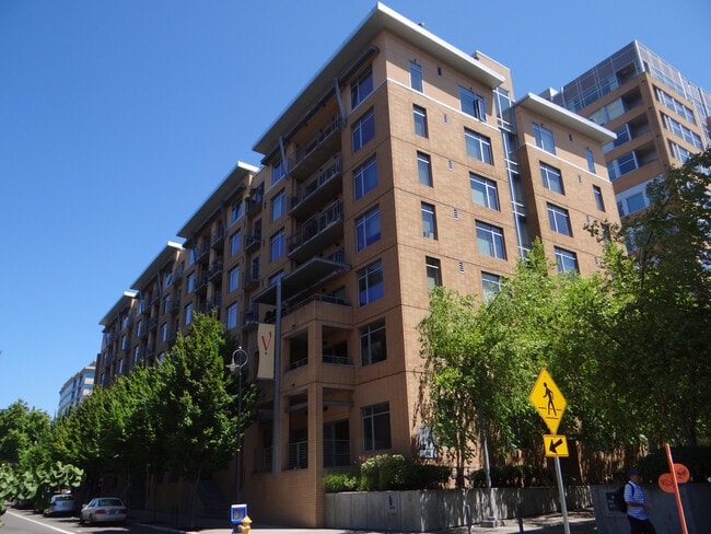 Primary Photo - 701 Columbia St