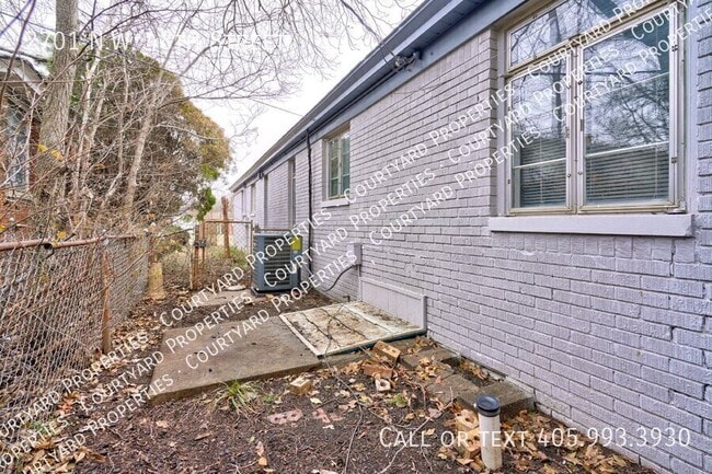 Building Photo - 2701 NW 48th St