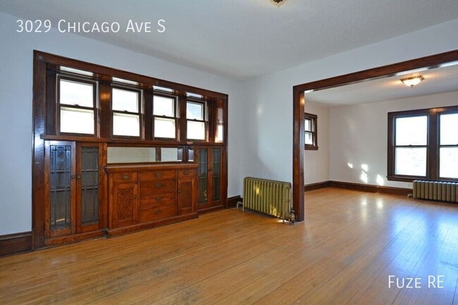 Building Photo - 3029 Chicago Ave