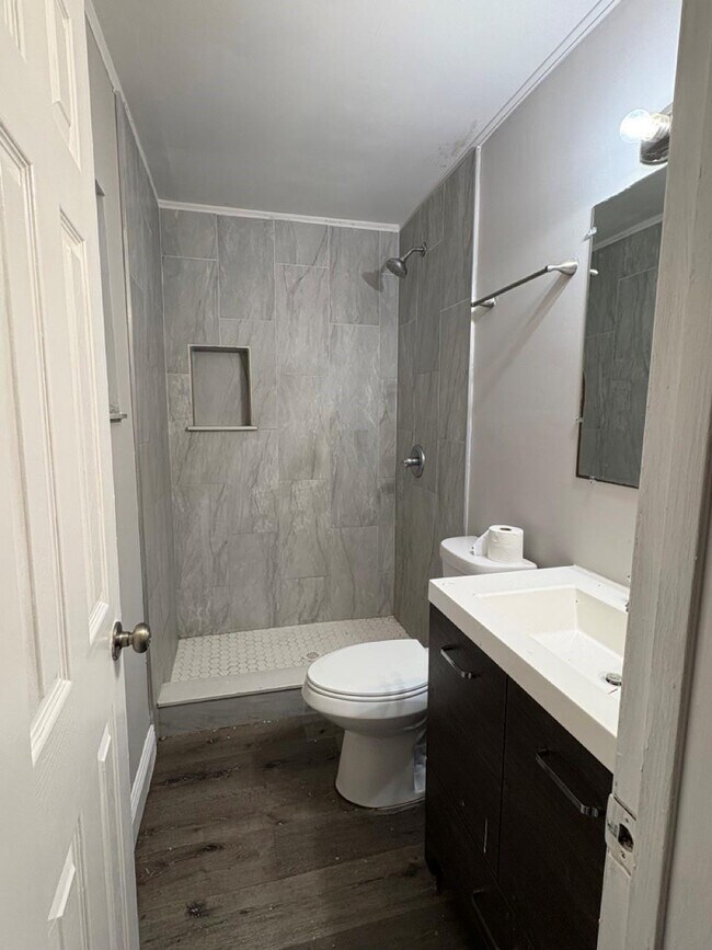 Building Photo - 6502 Boulevard of Champions