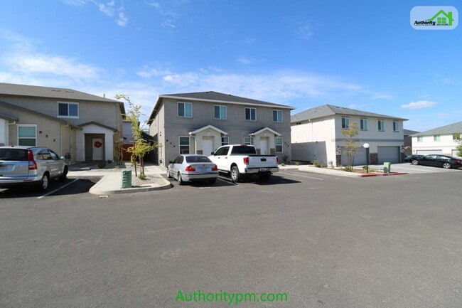 Building Photo - 844 Mission De Oro Dr