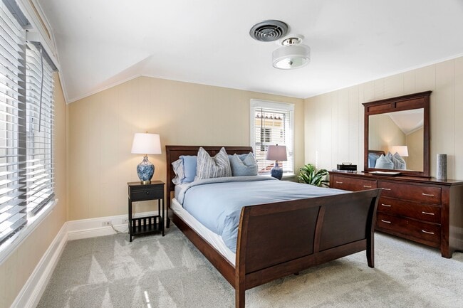 Building Photo - 141 Australian Ave