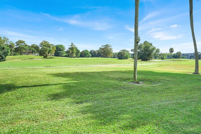 Building Photo - 804 Cypress Blvd