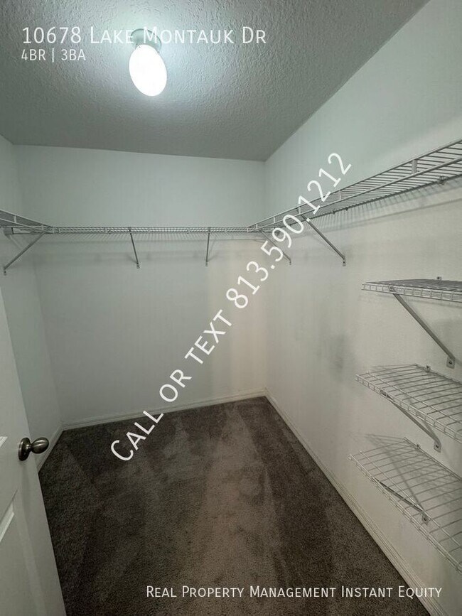 Building Photo - 10678 Lake Montauk Dr