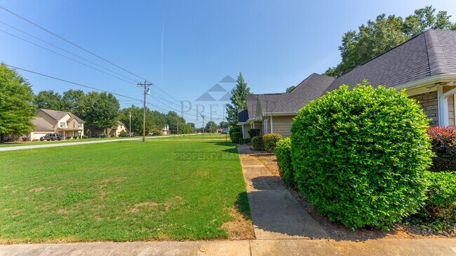 Building Photo - 251 Owens Rd