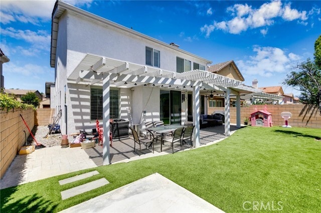 Building Photo - 15881 Madelyn Ct