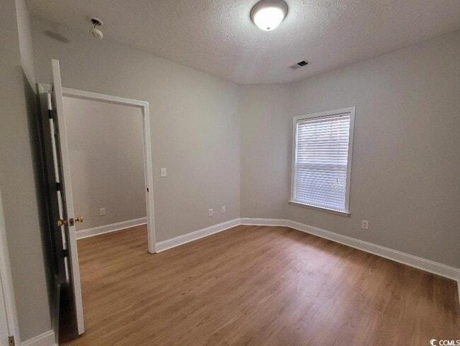 Building Photo - 112 Westhaven Dr