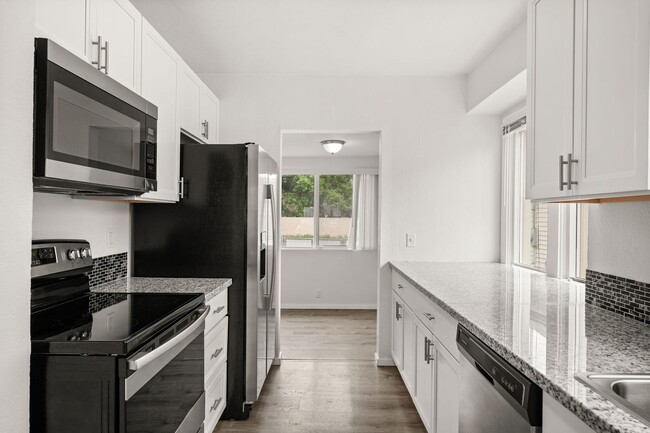 Building Photo - 2604 W Sinto Ave