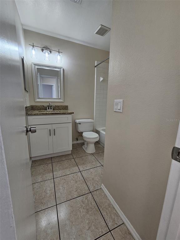 Building Photo - 14667 Laguna Beach Cir
